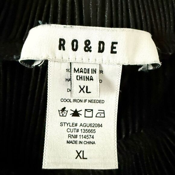 RO & DE Nordstrom Accordion Pleated Cropped Wide Leg in Black - Size XL - Picture 4 of 6